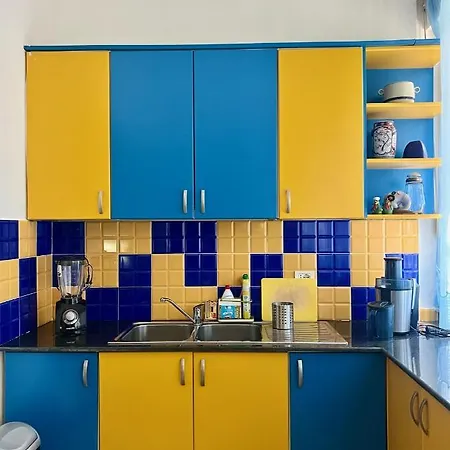 'marina' Apartment, Mali I Robit