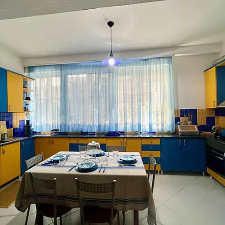 'marina' Apartment, Mali I Robit Apartment *