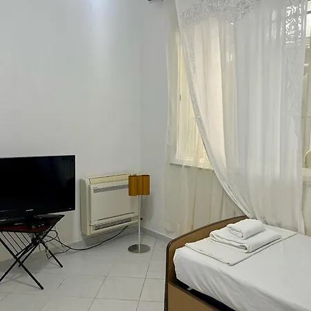 Apartment 'marina' Apartment, Mali I Robit Golem (Tirana)